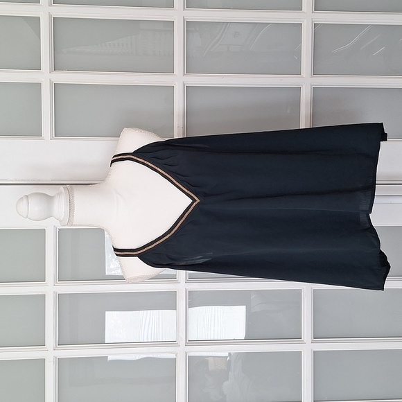 H&M Conscious Flowy Emerald Green Sleeveless Blouse - Picture 1 of 13